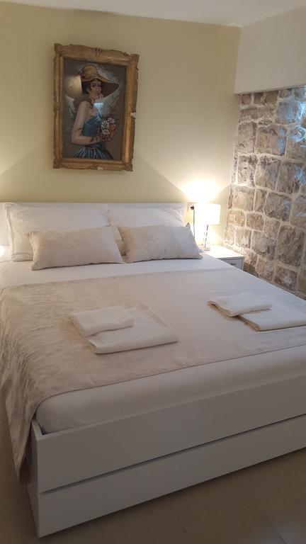Rooms Valentino سبليت المظهر الخارجي الصورة