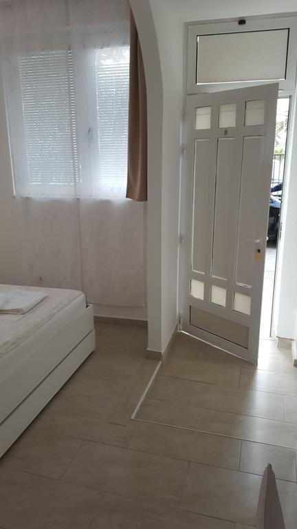 Rooms Valentino سبليت المظهر الخارجي الصورة