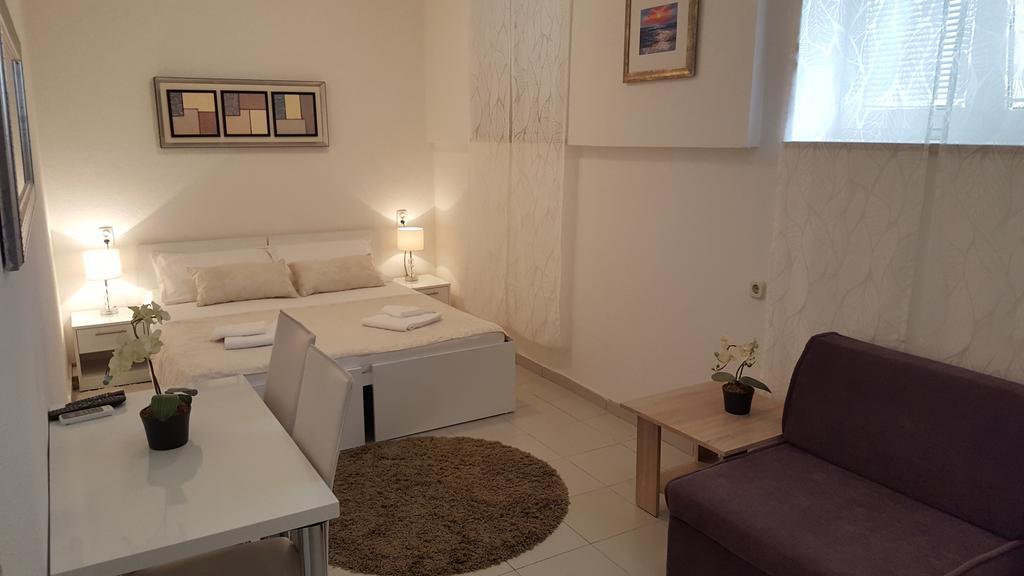Rooms Valentino سبليت المظهر الخارجي الصورة