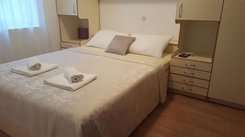 Rooms Valentino سبليت المظهر الخارجي الصورة